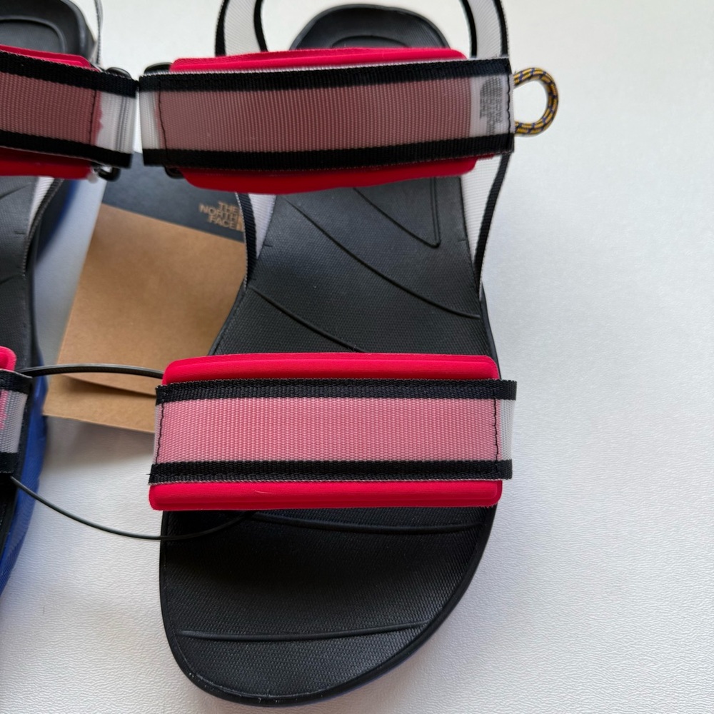The North Face Skeena Sport Sandals Black Red Blue Yellow Mens Size 9 - Picture 2 of 9